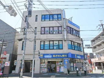 アンンサンブル歯科 青葉台が入る建物の外観