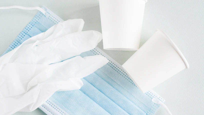 アンンサンブル歯科 青葉台のアフターケアで口元の健康を確認するイメージ